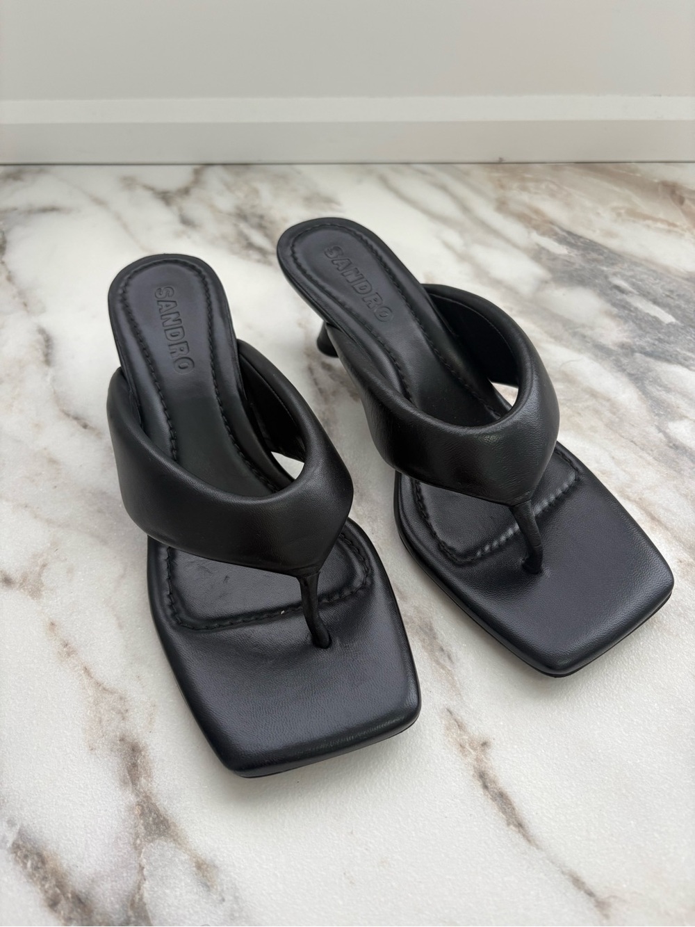 Sandro Black Leather Thong Heeled Sandals Size 40 - Picture 2 of 13